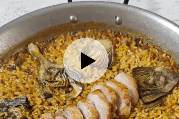 Paella de Secreto Ibérico con Alcachofas