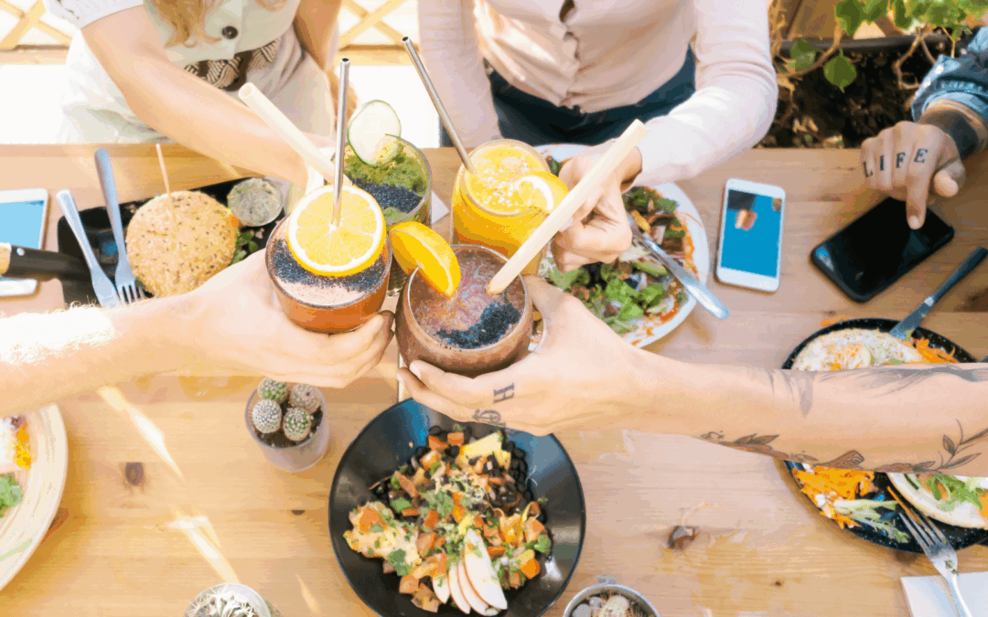 Comer fuera de casa sin romper tu dieta antiinflamatoria